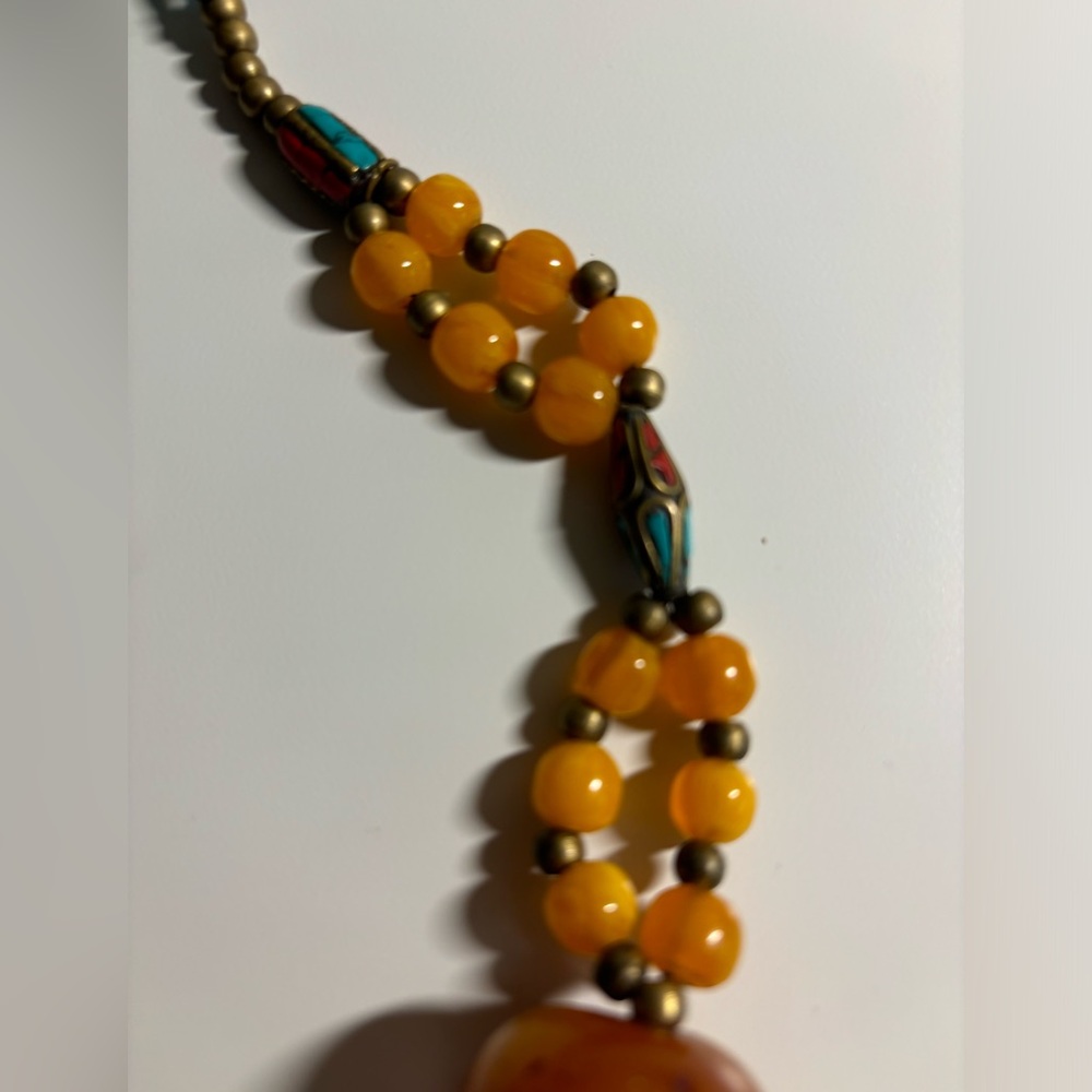 Gorgeous natural copal with metal and stone accents necklace. 22” - Picture 3 of 7